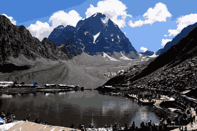 Manimahesh Yatra weather crowd and mountains